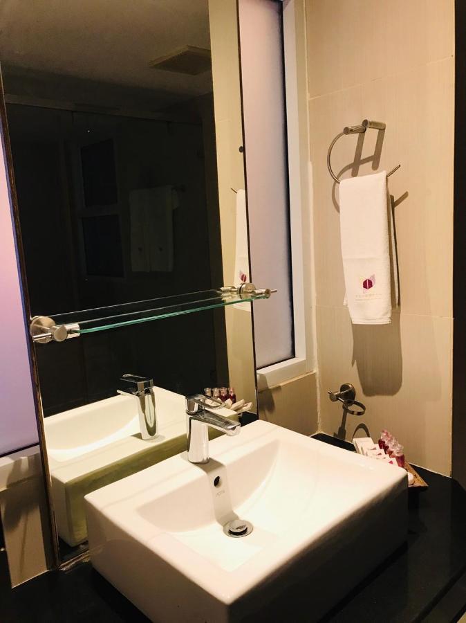 Paradiso Boutique Suites Bangkok Zewnętrze zdjęcie