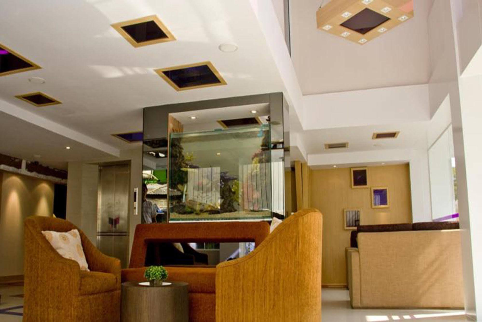 Paradiso Boutique Suites Bangkok Zewnętrze zdjęcie
