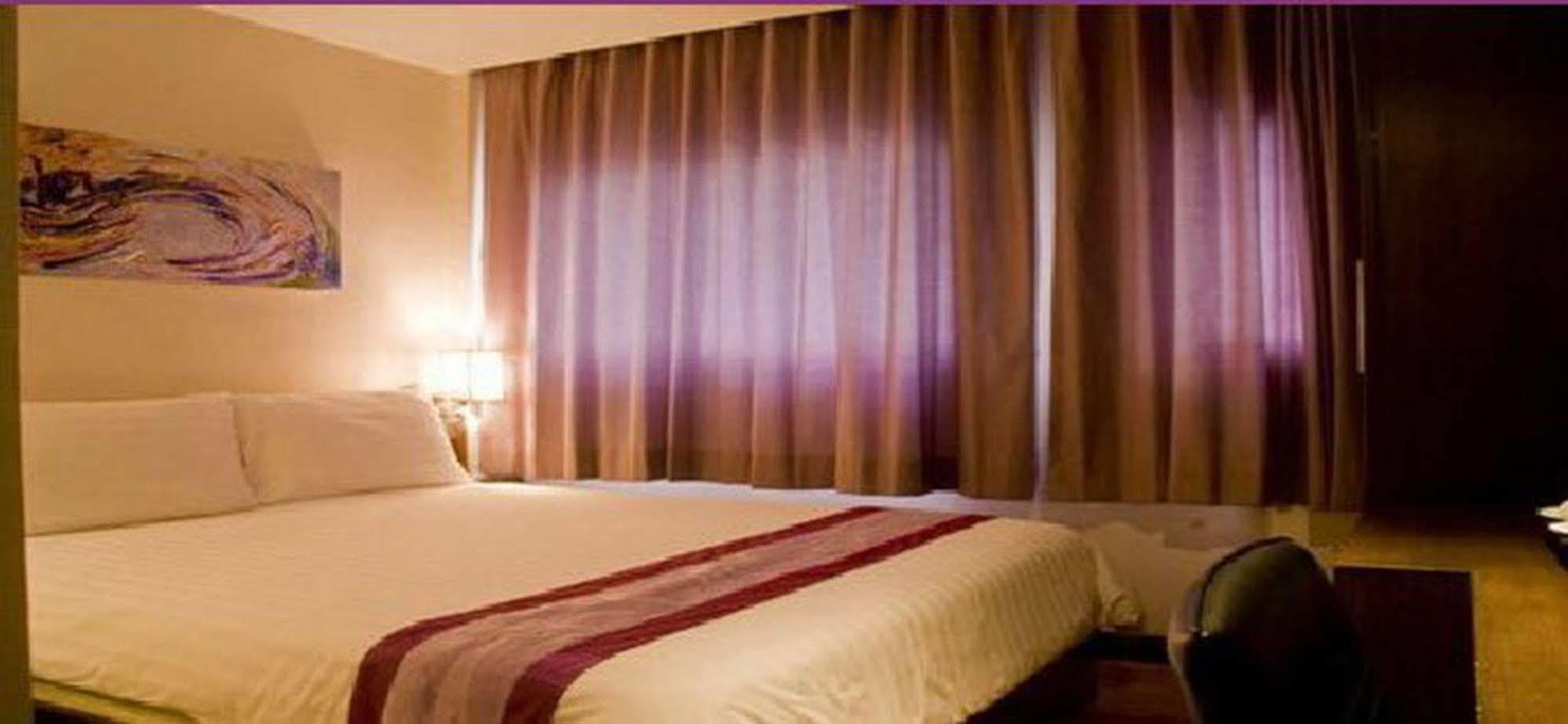 Paradiso Boutique Suites Bangkok Zewnętrze zdjęcie