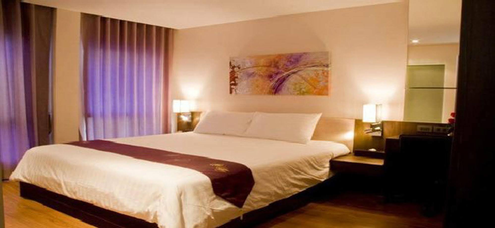 Paradiso Boutique Suites Bangkok Zewnętrze zdjęcie